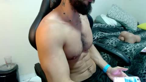 Snapshot of god_hunkules chatting on 01.15.26 god hunkules online show from 01.15.26