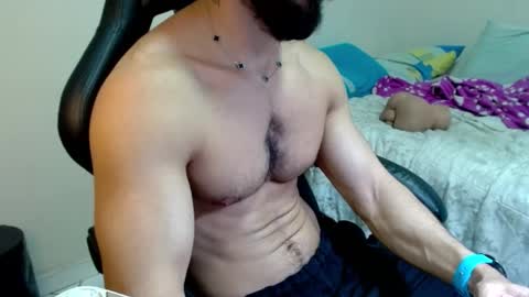 Snapshot of god_hunkules chatting on 02.14.26 god hunkules online show from 02.14.26