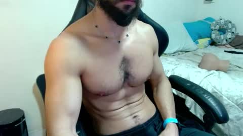 Snapshot of god_hunkules chatting on 03.08.26 god hunkules online show from 03.08.26