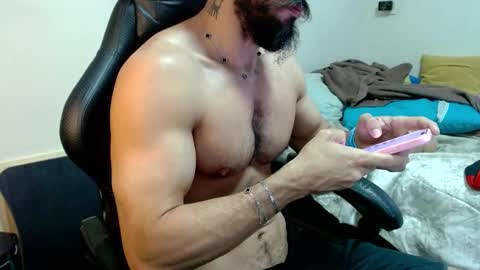 Snapshot of god_hunkules chatting on 03.18.26 god hunkules online show from 03.18.26