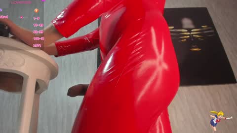 Snapshot of goddes_valery chatting on 12.14.24 Valery online show from 12.14.24