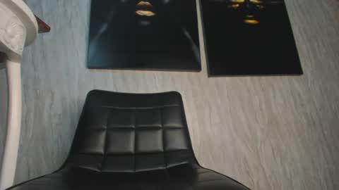 Snapshot of goddes_valery chatting on 01.18.25 Valery online show from 01.18.25