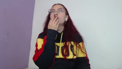 Snapshot of goddess_allison chatting on 01.21.25 goddess_allison online show from 01.21.25