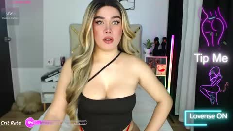 Lyka Fox online show from 11.15.25