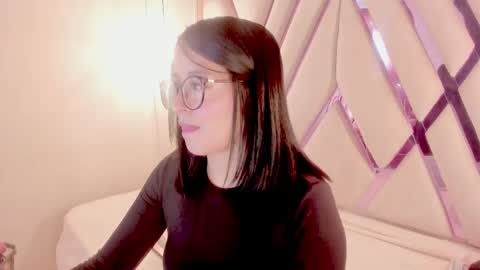 Snapshot of goddess_martina chatting on 05.21.26 M A R T I N A online show from 05.21.26