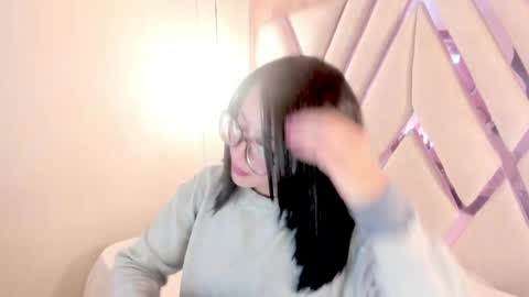 Snapshot of goddess_martina chatting on 06.02.26 M A R T I N A online show from 06.02.26