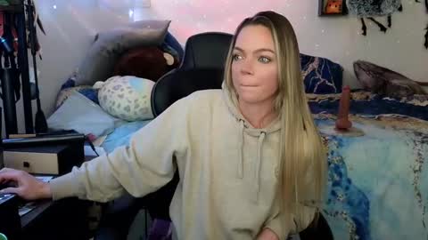 Patricia Mars           Goddess of Mars twitter thegoddessmindy online show from 02.27.25