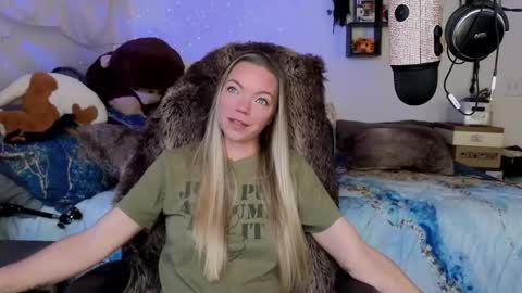 Patricia Mars           Goddess of Mars twitter thegoddessmindy online show from 11.18.25