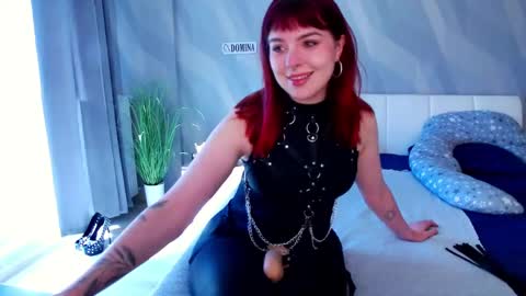 Snapshot of goddess_of_your_mind chatting on 05.14.26 goddess_of_your_mind online show from 05.14.26