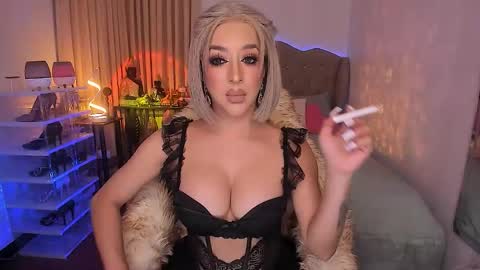 Snapshot of goddess_trans chatting on 02.23.26 Contessa online show from 02.23.26