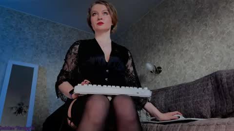 Snapshot of goddess_verdgyvi chatting on 06.05.26 Verdgy online show from 06.05.26