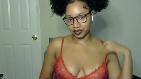 Snapshot of goddessdaisysky chatting on 10.24.25 Goddess Daisy Sky online show from 10.24.25