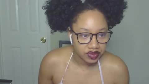 Snapshot of goddessdaisysky chatting on 10.28.25 Goddess Daisy Sky online show from 10.28.25