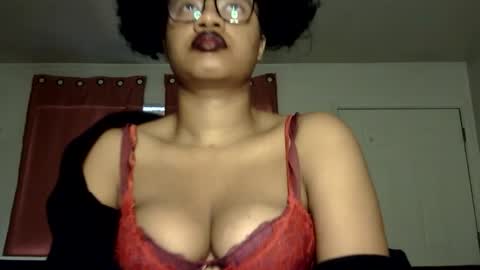 Snapshot of goddessdaisysky chatting on 12.18.25 Goddess Daisy Sky online show from 12.18.25