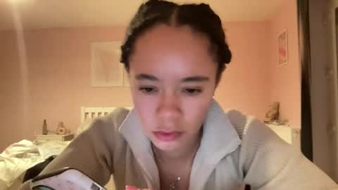 Snapshot of goddesselxo chatting on 04.06.26 Goddess L online show from 04.06.26