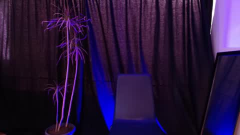 Julieta online show from 02.14.26