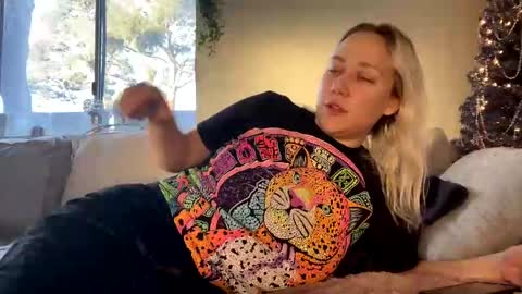 GoddessMayvn online show from 01.08.25