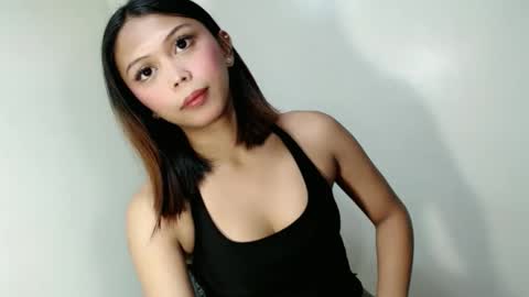 Snapshot of goddessofdesire_ chatting on 04.26.26 MISS LOVELY online show from 04.26.26
