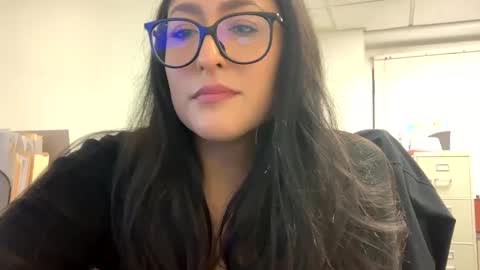 Snapshot of goddessxxrosexx chatting on 01.17.25 GoddessxxRosexx online show from 01.17.25