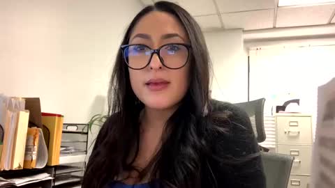 Snapshot of goddessxxrosexx chatting on 01.24.25 GoddessxxRosexx online show from 01.24.25