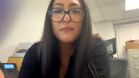 Snapshot of goddessxxrosexx chatting on 02.19.25 GoddessxxRosexx online show from 02.19.25