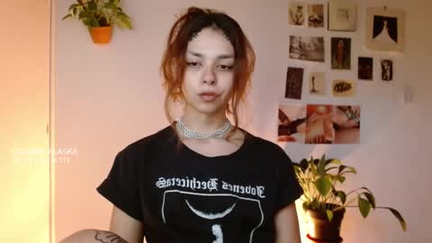 Snapshot of golden_alaska chatting on 10.30.25 Alaska online show from 10.30.25