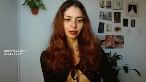 Snapshot of golden_alaska chatting on 11.04.25 Alaska online show from 11.04.25