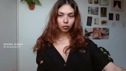 Snapshot of golden_alaska chatting on 11.06.25 Alaska online show from 11.06.25