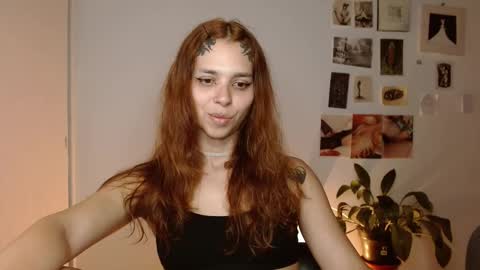 Snapshot of golden_alaska chatting on 12.04.25 Alaska online show from 12.04.25