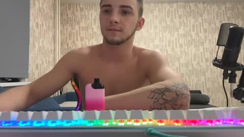 Golden boyyy21 online show from 02.20.25