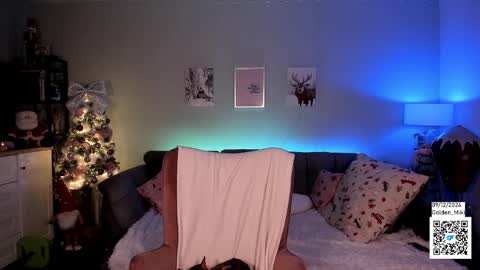 Shy in the streets but a freak in the sheets online show from 12.09.24