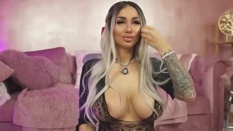 GoldenAmberX online show from 03.05.26