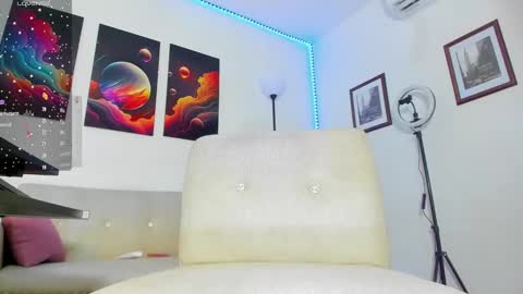 May smith online show from 02.11.25