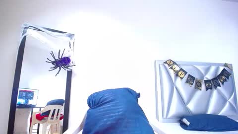 goldenn_ass1 online show from 10.24.25