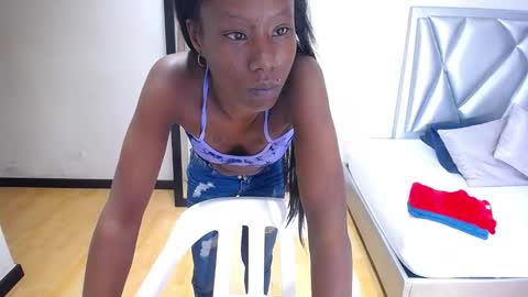 goldenn_ass1 online show from 11.11.25