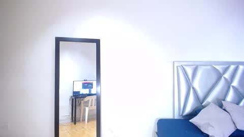 goldenn_ass1 online show from 11.18.25