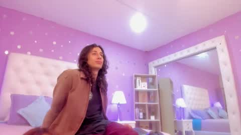 Snapshot of goldentemptation_ chatting on 02.25.26 goldentemptation_ online show from 02.25.26