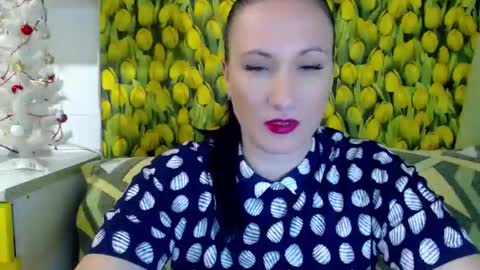 Snapshot of goldmoonn chatting on 12.08.24 goldmoonn online show from 12.08.24