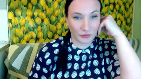 Snapshot of goldmoonn chatting on 02.12.25 goldmoonn online show from 02.12.25