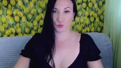 Snapshot of goldmoonn chatting on 09.13.25 goldmoonn online show from 09.13.25