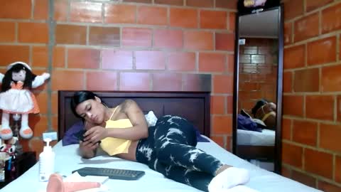 Snapshot of golositha26 chatting on 12.19.24 Valentina online show from 12.19.24