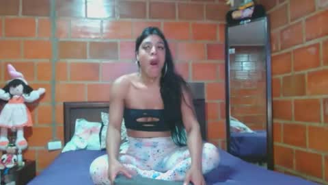 Snapshot of golositha26 chatting on 12.26.24 Valentina online show from 12.26.24