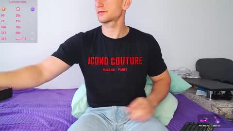 Snapshot of golov176 chatting on 09.26.25 LEO online show from 09.26.25