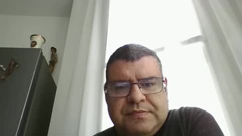 gomezgonz5 online show from 10.13.25