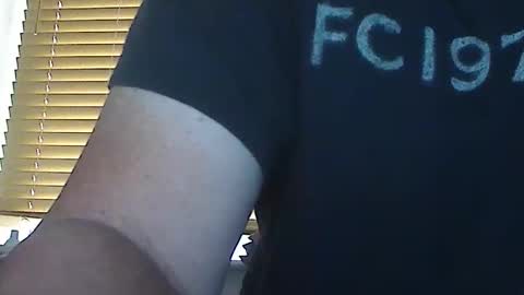 Gomez Addams online show from 10.11.25