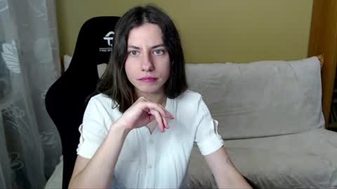 Elizabeth Effie online show from 07.05.26
