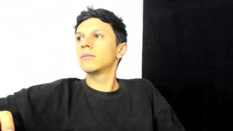 Snapshot of goodboy69i chatting on 02.10.25 goodboy69i online show from 02.10.25