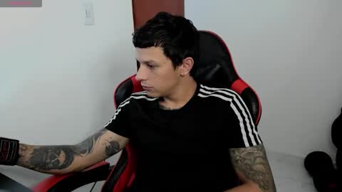 Snapshot of goodboy69i chatting on 09.13.25 goodboy69i online show from 09.13.25