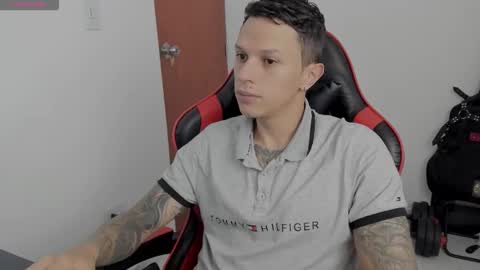 Snapshot of goodboy69i chatting on 10.18.25 goodboy69i online show from 10.18.25