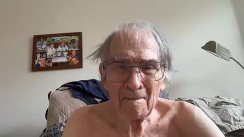 Sweet old guy online show from 05.27.26